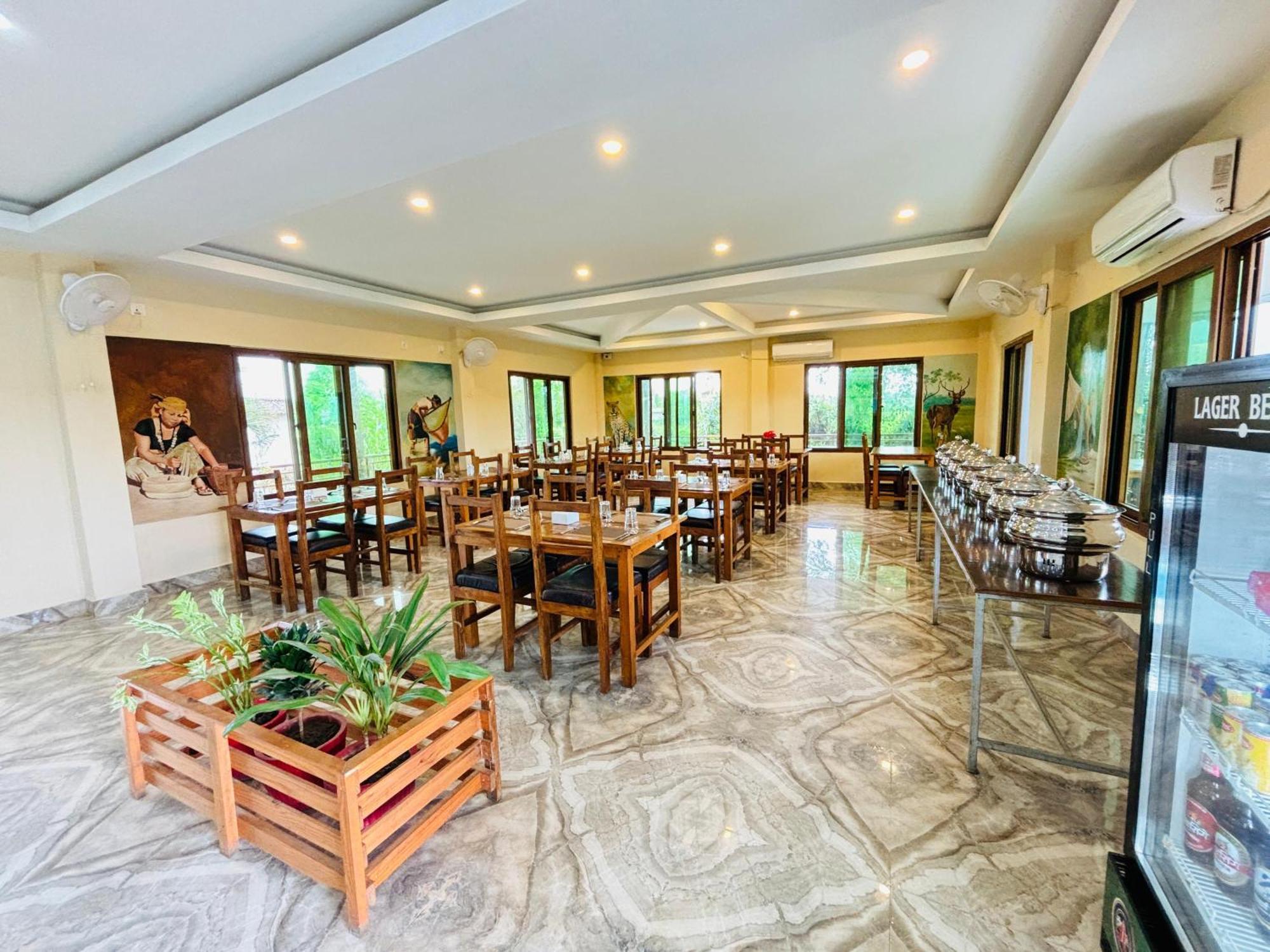 Greenland Safari, Sauraha Ngoại thất bức ảnh